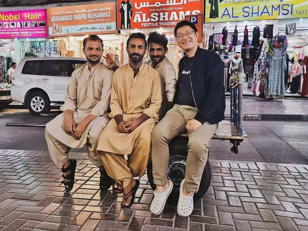 巴基斯坦勞工在迪拜底层的生活 美國海外電視網usocctn Com