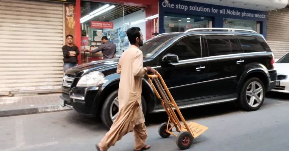 巴基斯坦勞工在迪拜底层的生活 美國海外電視網usocctn Com