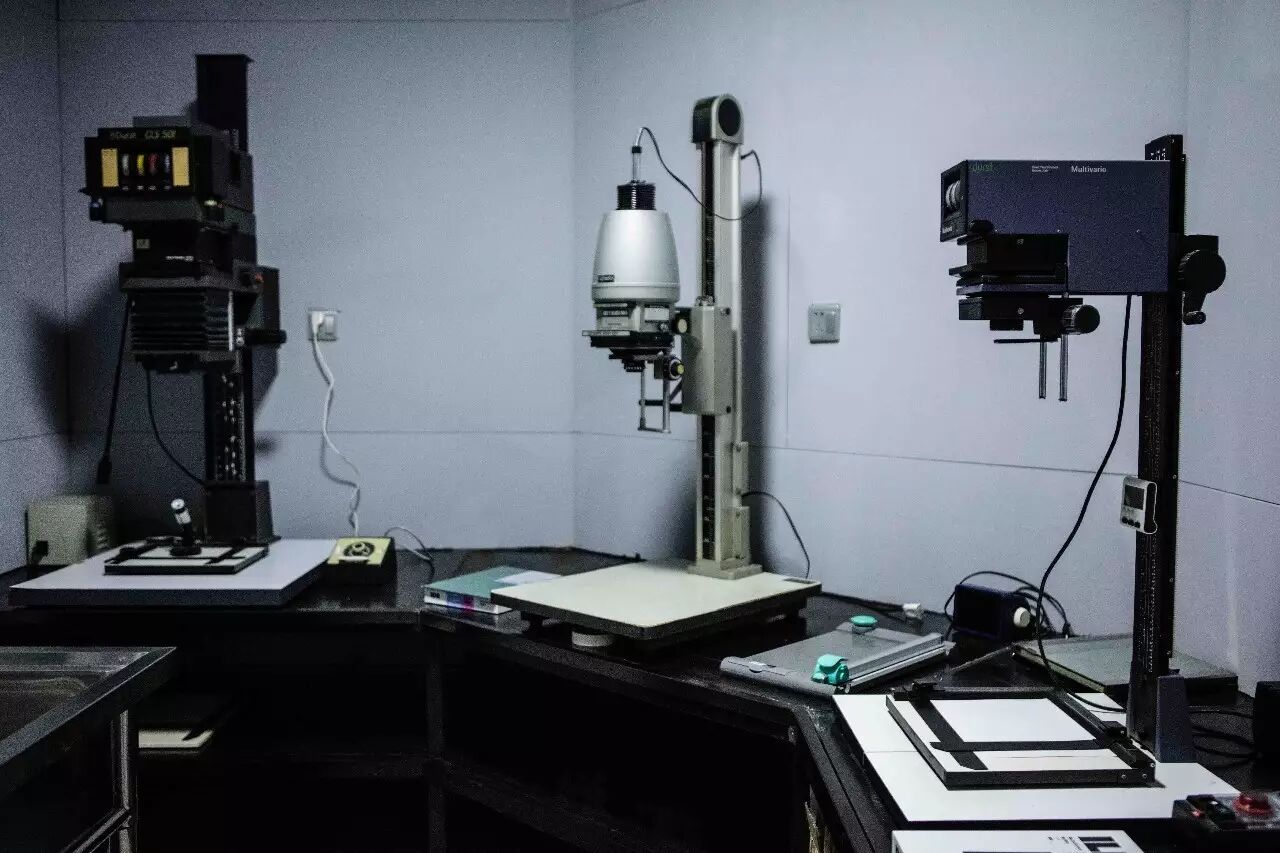 时会理黑白工作室拥有三台照片放大机