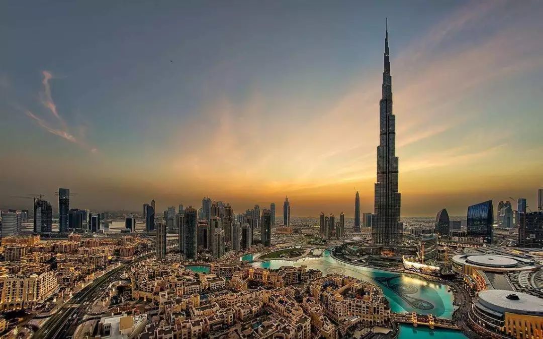 迪拜并非阿联酋首都迪拜位于阿联酋,阿联酋由七个酋长国组成组成的