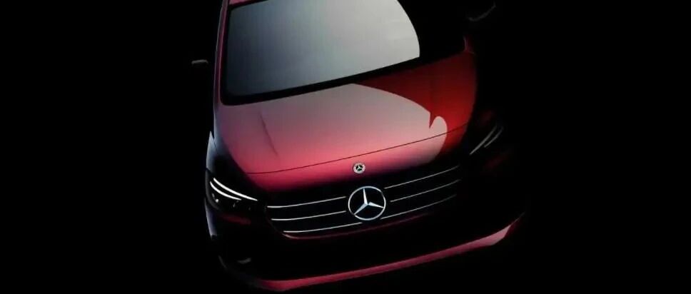 奔驰全新车型——T级预告图发布，4月26日首发亮相！