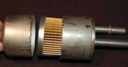 奔驰燃油滤芯多久更换一次?-微信头条网 奔驰燃油滤芯多久更换一次?