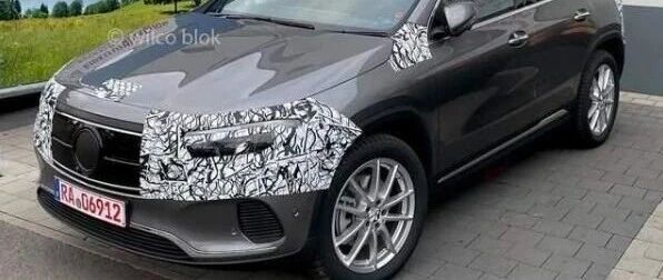 奔驰EQA最新消息，首曝车内中控谍照！