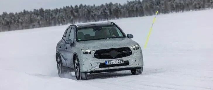 全新奔驰GLC原型车谍照曝光，全系采用电气化动力总成！