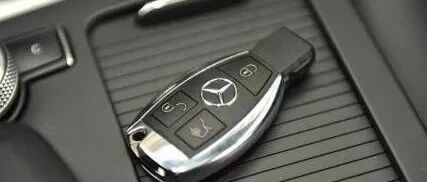 奔驰钥匙隐藏的3个小技巧，你知道么？