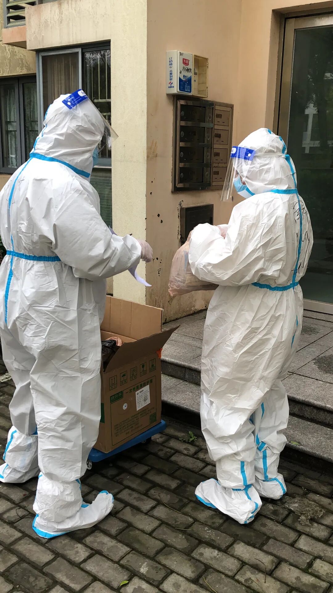 TGA资讯丨三尺讲台传知识，一身大白共抗疫 - 第2张