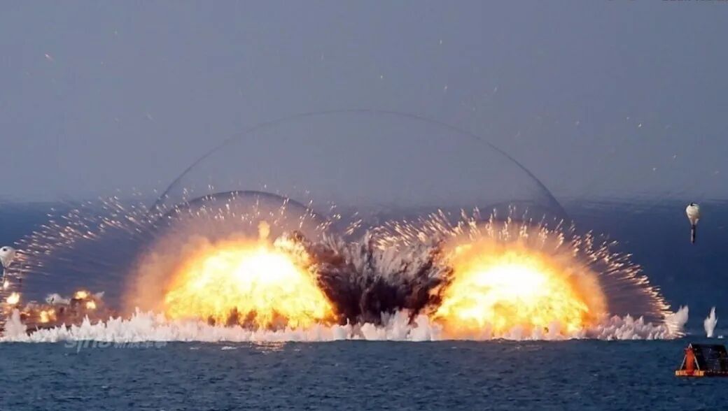 云爆弹威力有多大,亚核武器云爆弹，利用空气进行爆炸，威力巨大无处遁逃！