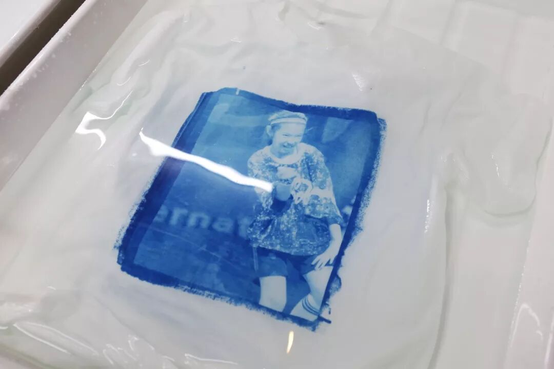 做一件有灵魂的t恤和环保袋 侯剑华老师 物影蓝晒工艺体验课