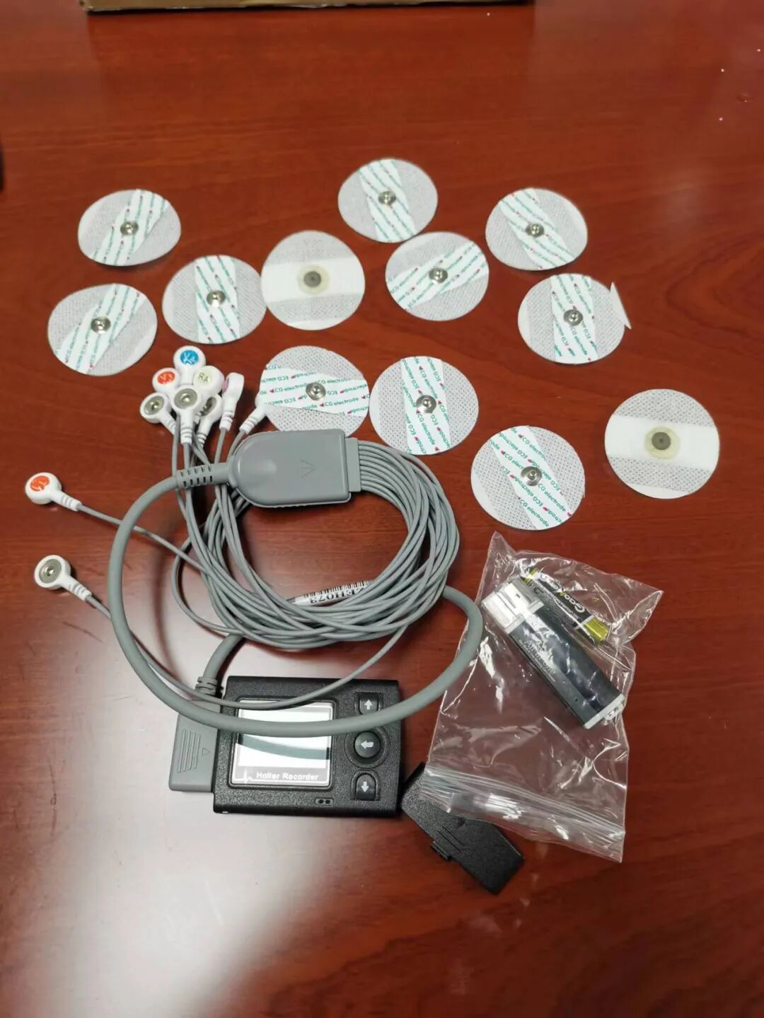 心电图12导怎么组成心研单导ECG与12导Holter对比分析_https://www.jmylbn.com_新闻资讯_第1张