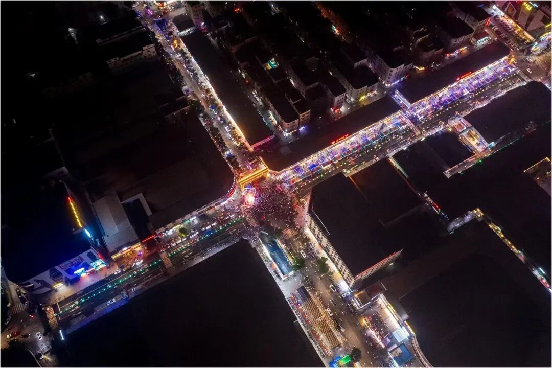 点亮小榄夜经济升级版盛丰夜市步行街正式启业