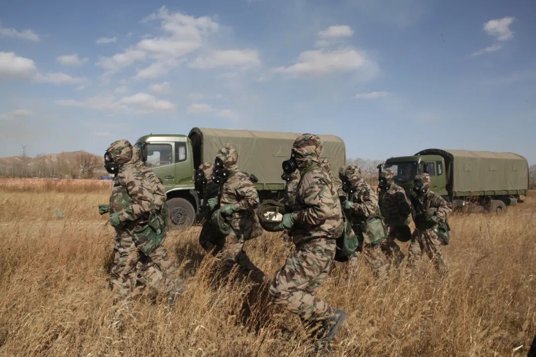 歌曲《迷彩青春》祝你好心情 - 中国火箭军 - 微信公众号文章