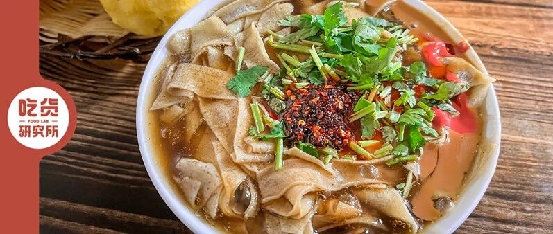 天津早餐才不只有煎饼馃子呢！还有嘎巴菜！