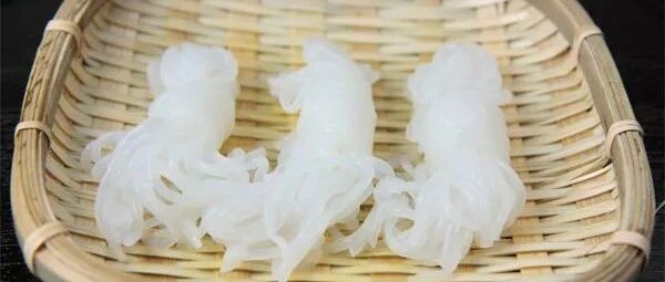 魔芋粉丝是谁给它打的结？