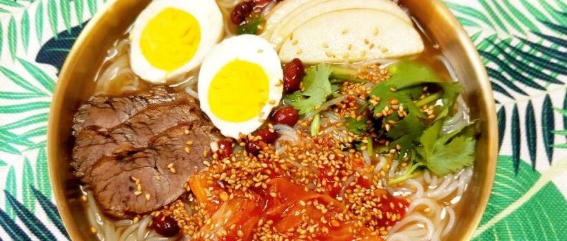 带冰碴儿的大冷面、冰凉爽口的老雪花，欢迎来东北避暑！