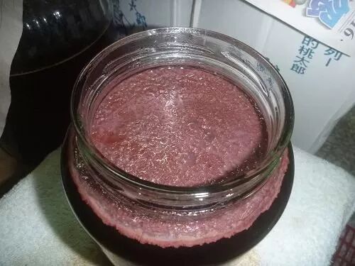 在中国,醋有这样的起源神话:相传,醋是酒的发明者杜康的儿子黑塔发明