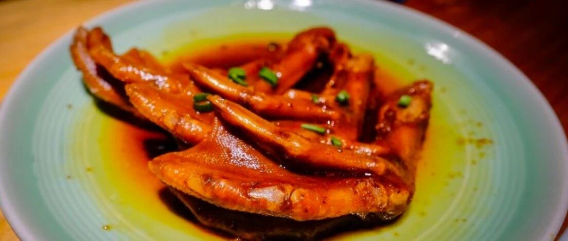 我被这个江南小镇的“三头一掌”辣辣辣辣到了！