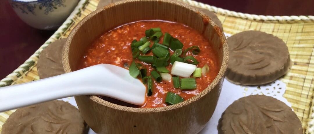 生牦牛肉酱配糌粑，真是谁吃谁知道！