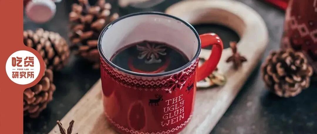 煮一杯热红酒，含一块巧克力，用甜蜜把圣诞节变成吃货节！