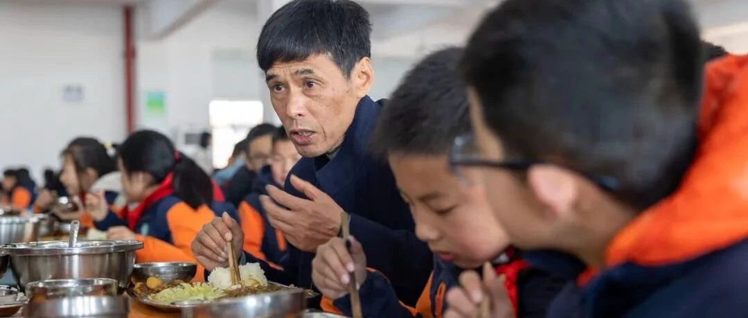 ​“上级对我提的要求，就是让寒门子弟接受更好的教育，让普通孩子上好学。”