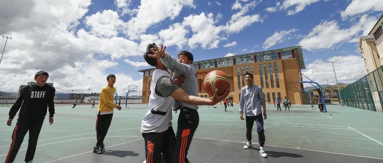 体育课，要不要进高考？