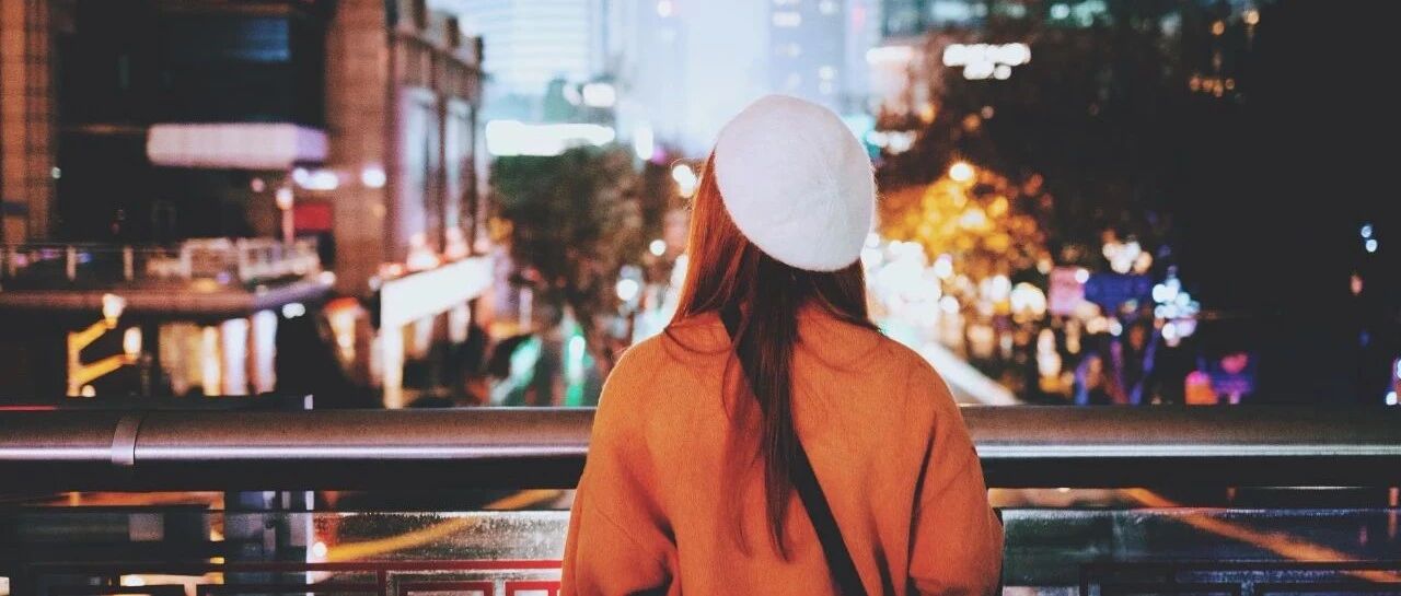 崇尚随缘，不要尬聊：年轻人原子化生存下的“随缘社交”