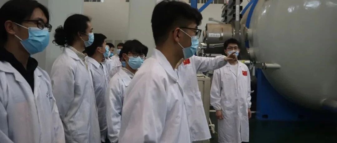 院士当班主任的小卫星班啥样