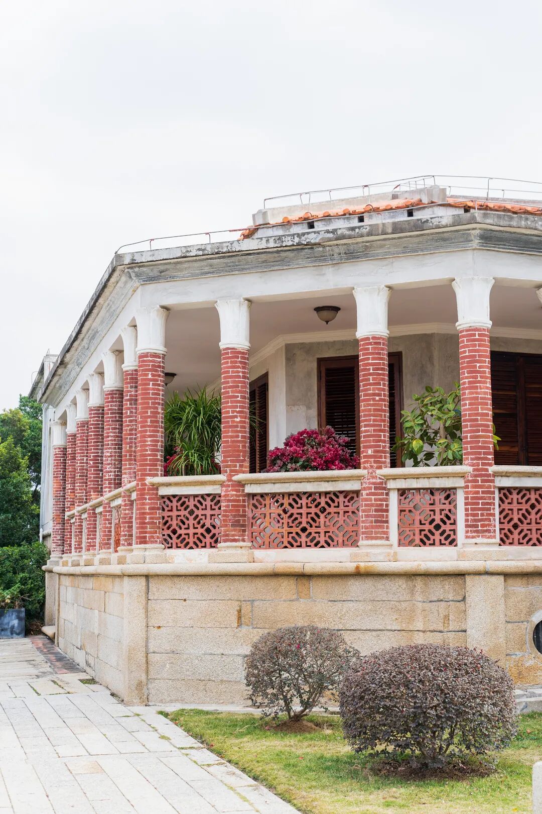 鼓浪屿钢琴博物馆 鼓浪屿16个网红出片地，晴天墙、船屋……百年建筑刷屏朋友圈，就靠这个了！