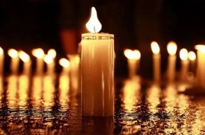 情懂行人士解释梦见已故亲人，心灵深处的未了情缘