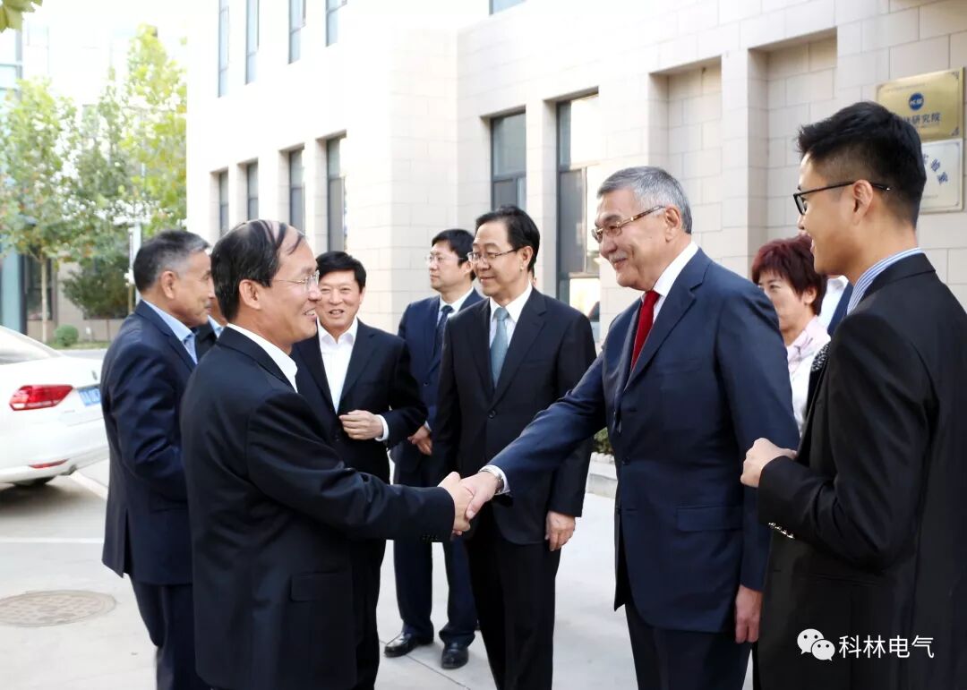 双溜索乡俄瓜村俄木学_俄联邦_13岁俄女孩 引发德俄关系紧张