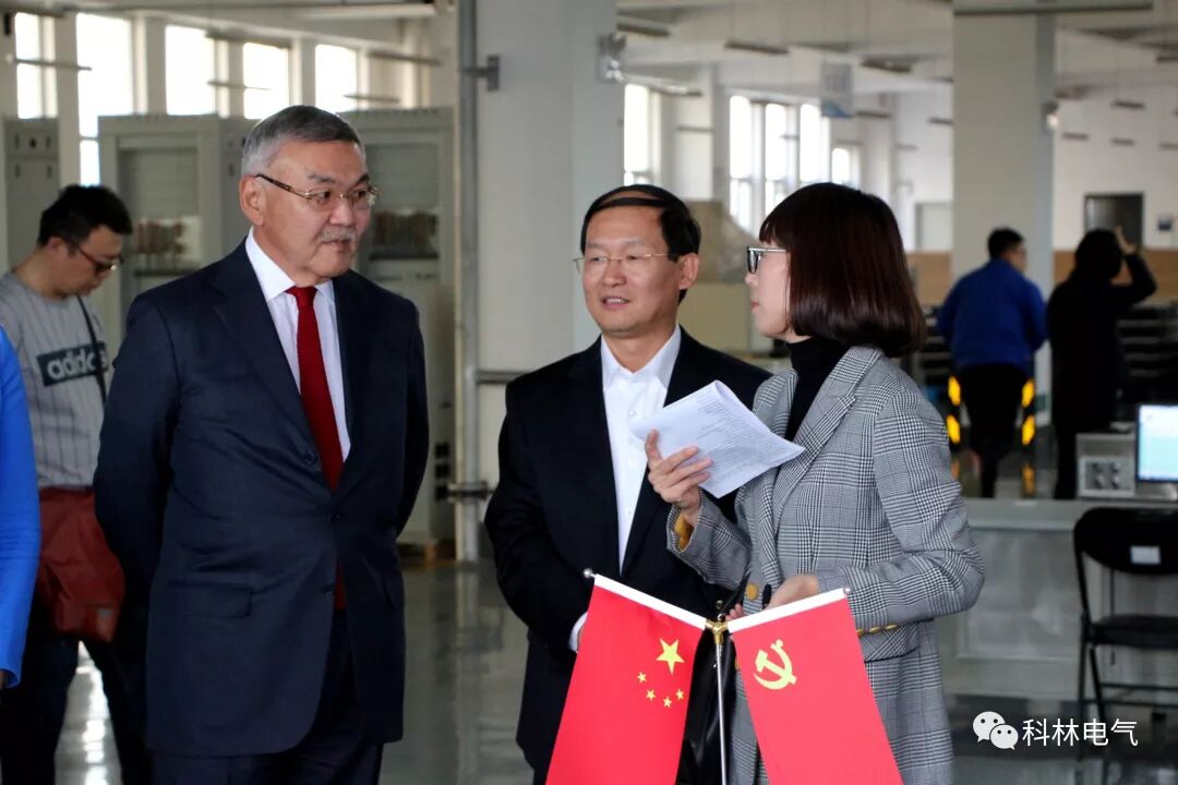 13岁俄女孩 引发德俄关系紧张_俄联邦_双溜索乡俄瓜村俄木学