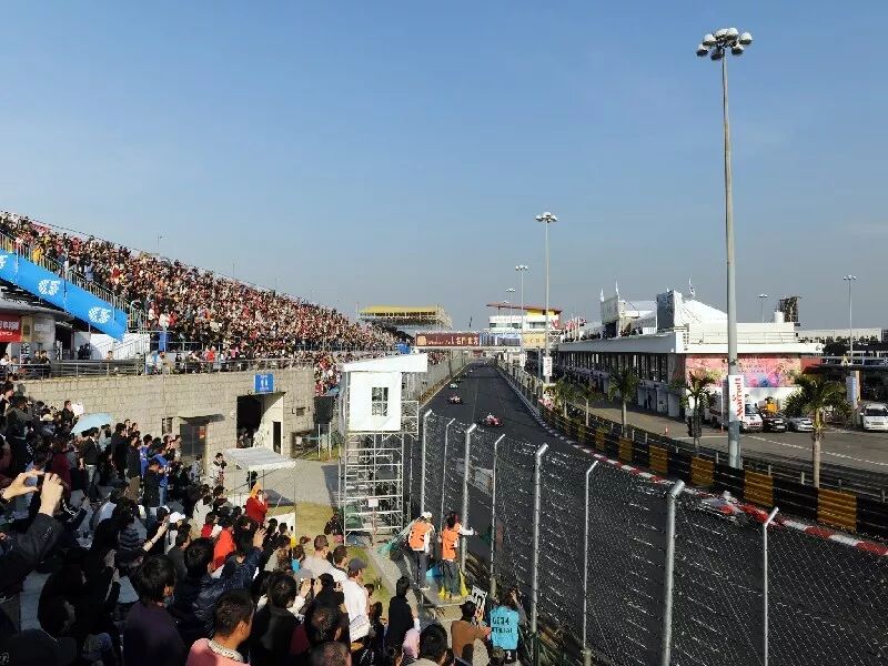 【大赛车专区】传奇的东望洋赛道到底有什么魅力?