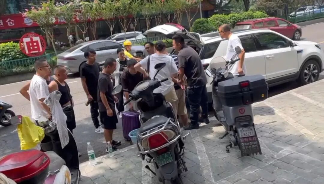 夏季治安打擊整治行動(dòng)| 假借路費(fèi) 實(shí)為詐騙 重慶軌道公安成功打掉一接觸性詐騙團(tuán)伙