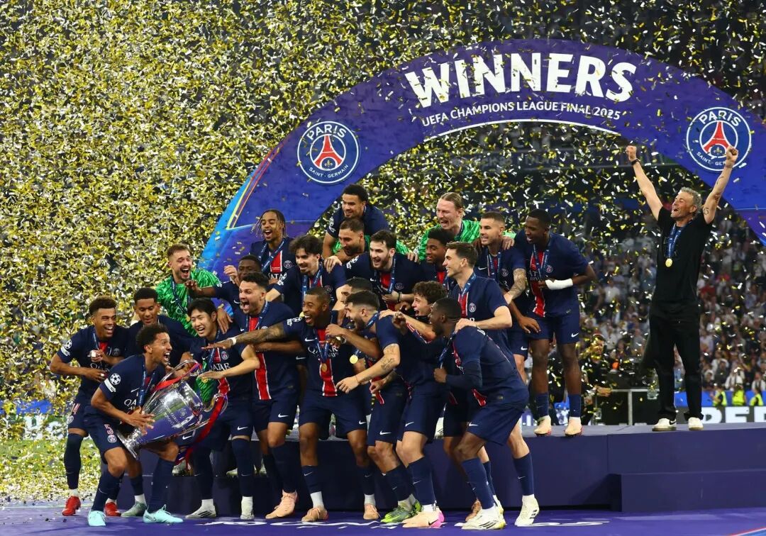 PSG are champions after a crushing victory of 5-0