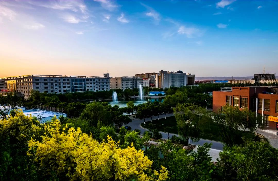 包头市职业技术学院_包头医学院基础学院_铁路学院技术职工学院