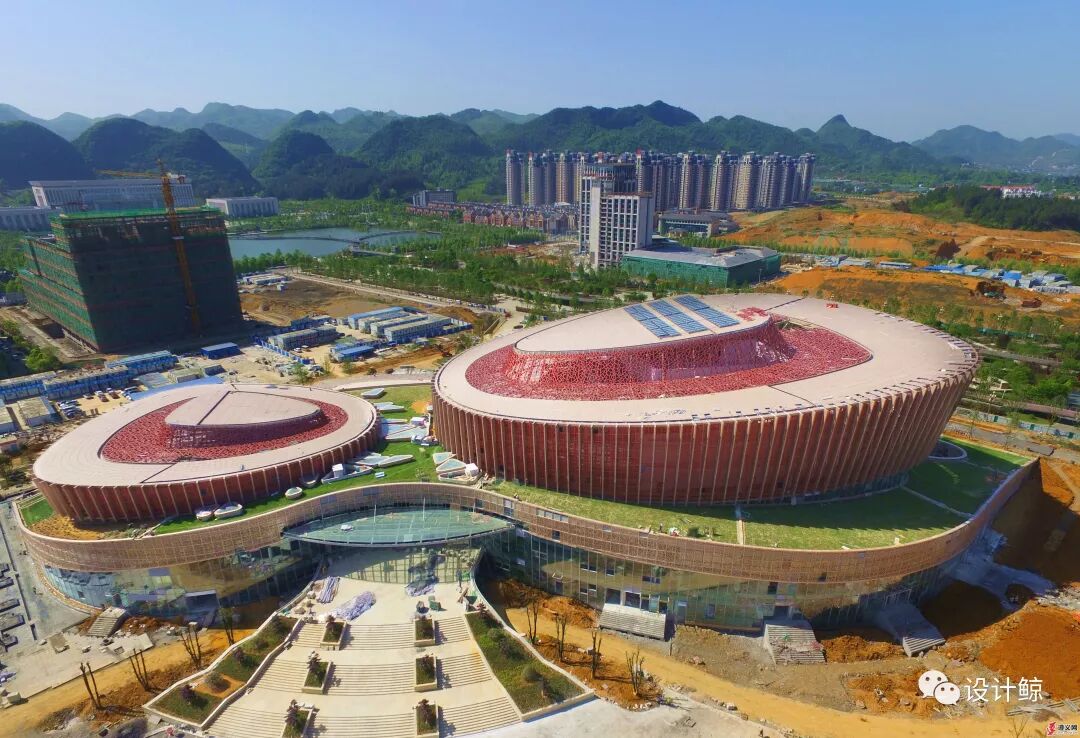 杜蕾斯世界杯海报，Qwant换logo | 今天有啥好设计