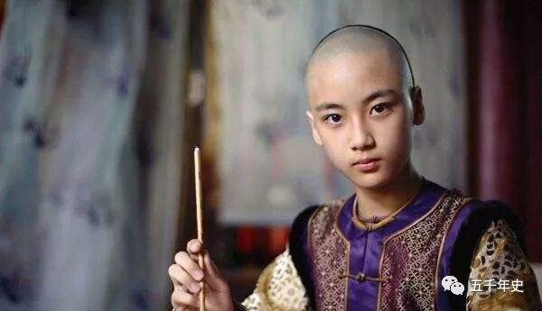 他是清朝最可怜的嫡皇子生前无任何爵位死后还被父亲羞辱