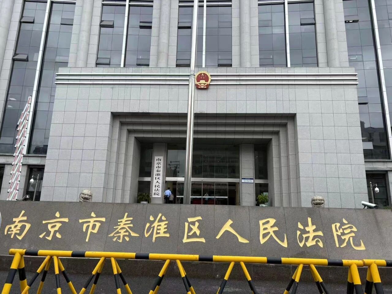 6年了，王暖暖离婚为何这么难？,闪婚只用了2个月，离婚却花了6年，律师谈“孕妇泰国坠..