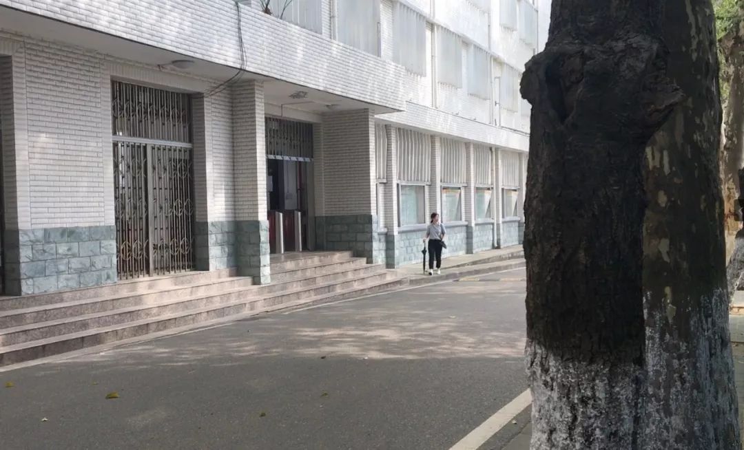 武汉研究生坠亡事件调查:多年承受导师的精神摧残