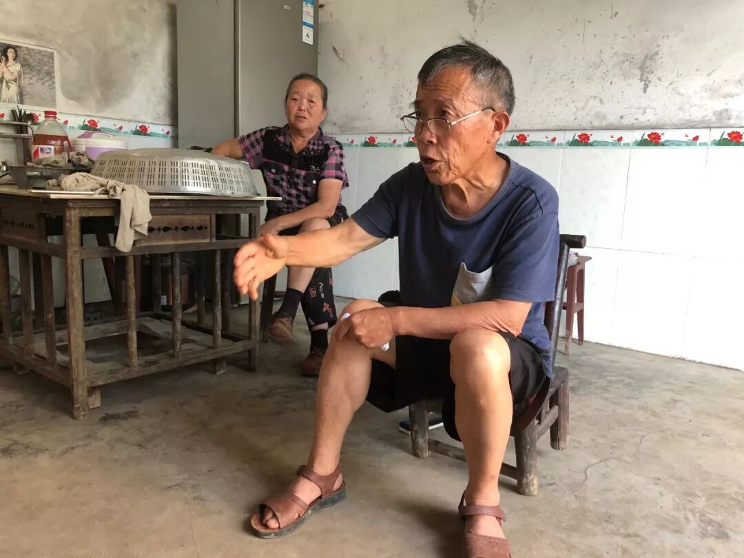 姐妹为父追凶25年：哪怕明天会死也要去做
