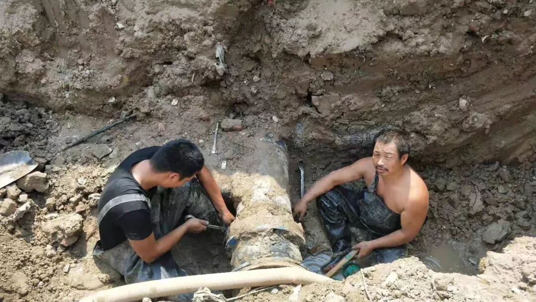 不顧安危保搶修 居民高興我欣慰