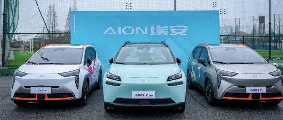 “无声的轰鸣”抵达长沙 “蒙眼挑战”技惊全民智能车驾驶训练营