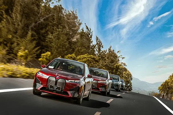 豪华大型电动SUV创新BMW iX 角逐汽车新能源时代