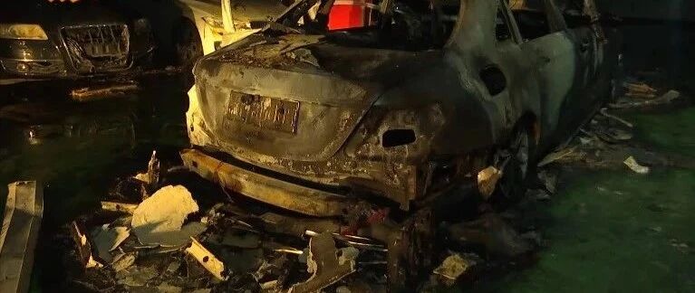 杭州男子车库取车，被眼前一幕惊呆：奔驰、宝马、奥迪、别克…面目全非