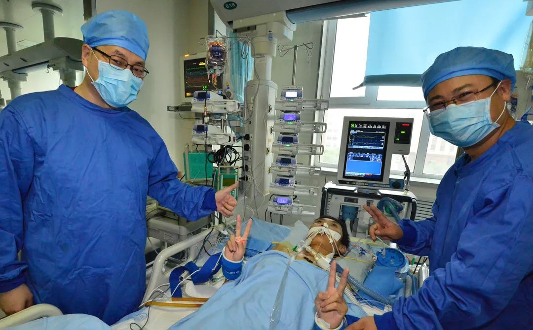 黑龍江省首例非體外循環下DBD序貫雙肺移植手術在我院完成 遊戲 第25張