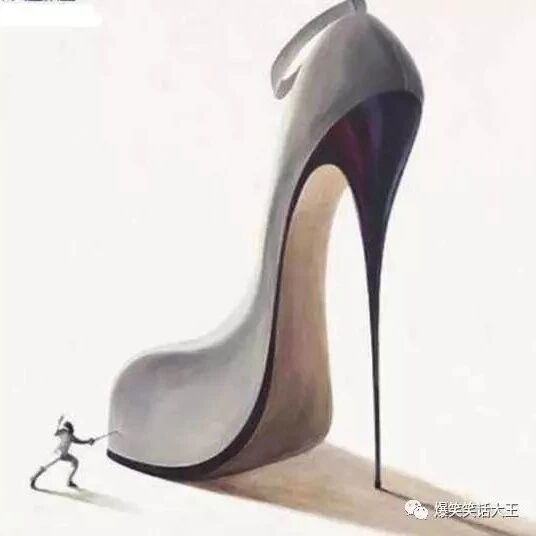 笑话：我建议女生应该普及穿平底鞋不要穿高跟鞋，因为……
