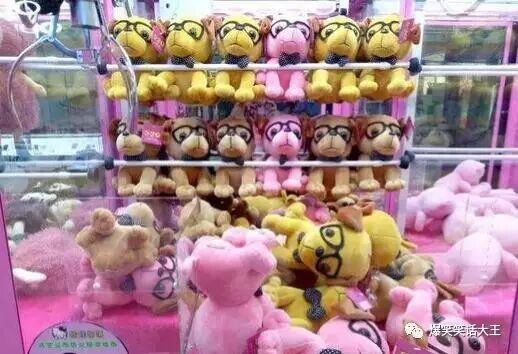 笑话：一个抓娃娃机的故事……