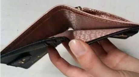 笑话：每次遇见特别热情的售货员推销员我都想……