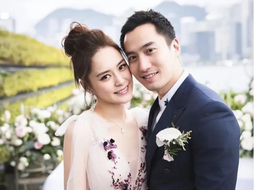 曝出1400张照片,毁了张柏芝和陈冠希的电脑维修员,下场如何?