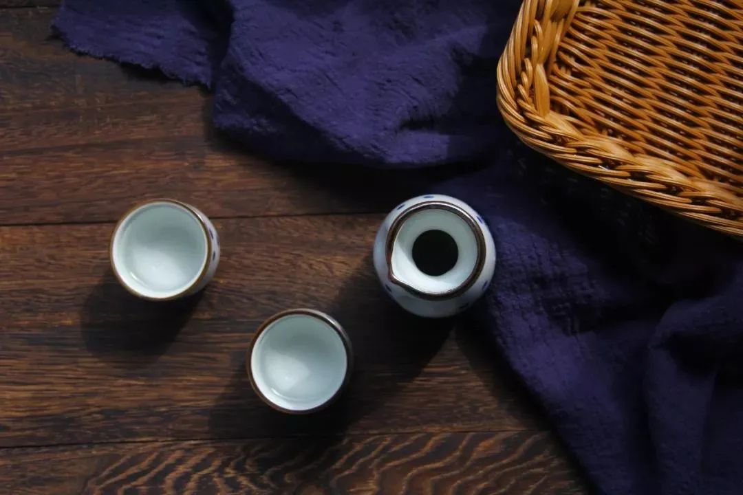 【恩台酒文化】任何关系，我干杯，你随意！