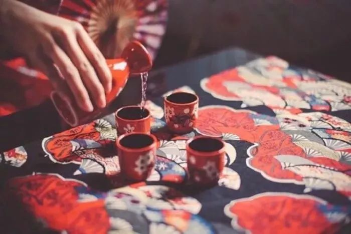 备一壶好酒，等一个对的人